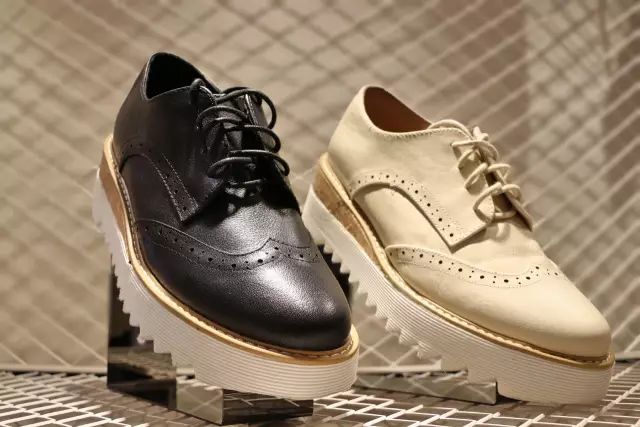 100元帮你搞定一套秋装,花一件衣服的钱穿两件衣服