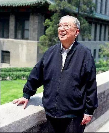 医学三大泰斗吴阶平,吴阶平同志