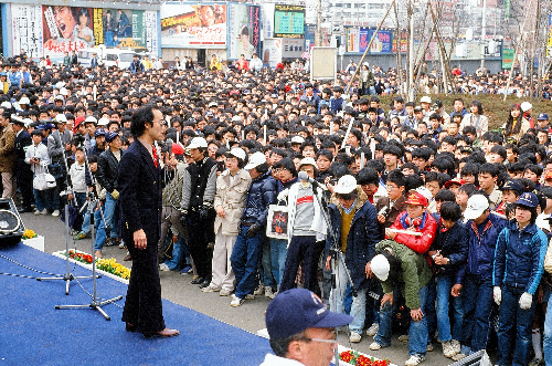 富野由悠季高达,采访高达