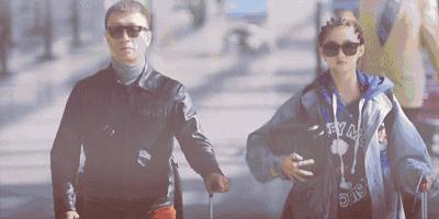 给大家介绍一下,这是我的母亲潍坊,美貌如花!