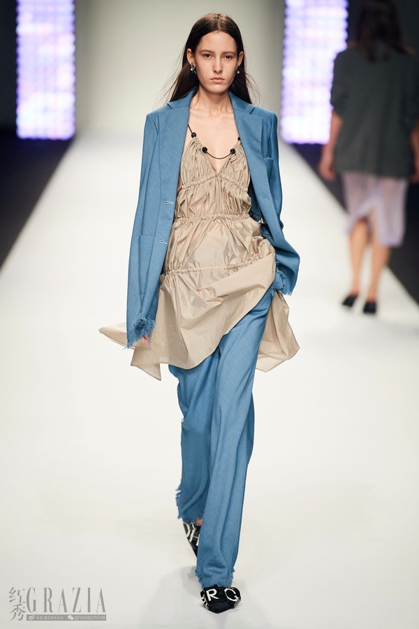 ChaberC+第四季实用主义无限发光、誓以立下标竿