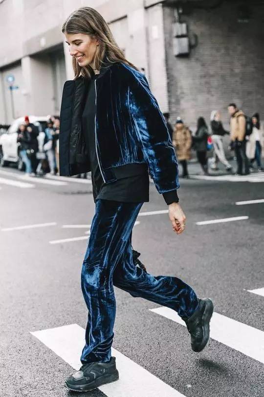 秋季穿衣搭配技巧,秋季穿衣搭配方法大全