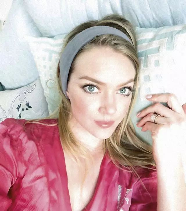 茶水间KOL｜晚上躺着都护肤，白天才有美力手撕全办公室