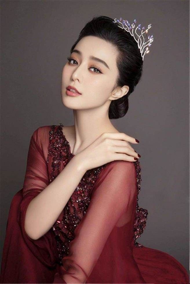 范冰冰现身药妆店,范冰冰来日本药妆店买了什么