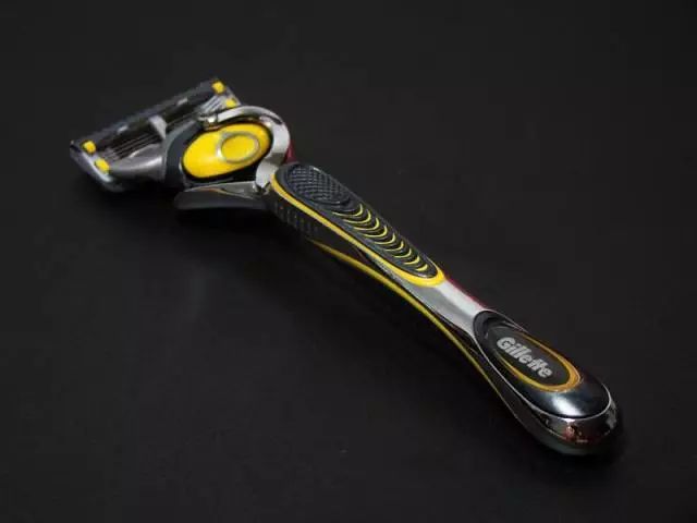 拥有一把理颜好*器武**，才是精致男人的保养书