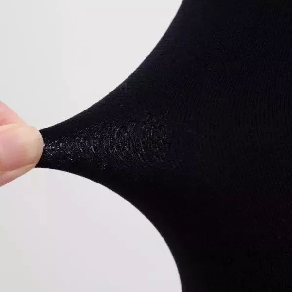 冬天还没到就开始囤冬天衣服了,冬天还没过去已经开始囤春款了