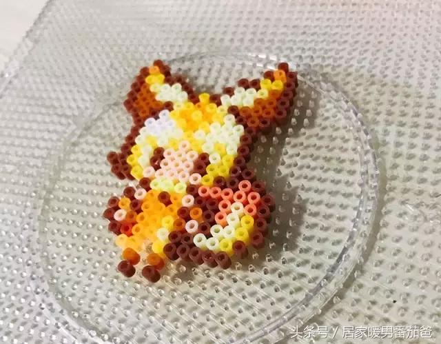 大家一起做手工,拼豆豆简单作品