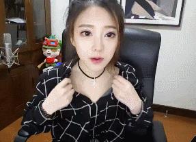 冯提莫阿冷斗鱼视频,斗鱼主播阿冷在哪几个平台