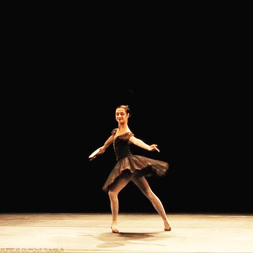 芭蕾把杆组合训练,芭蕾把杆拉腰训练