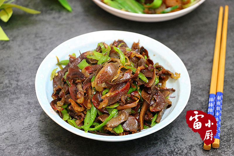 酸豆角鸡胗干香酸爽脆嫩下酒下饭,30秒教你做下酒好菜酸辣凉拌鸡胗