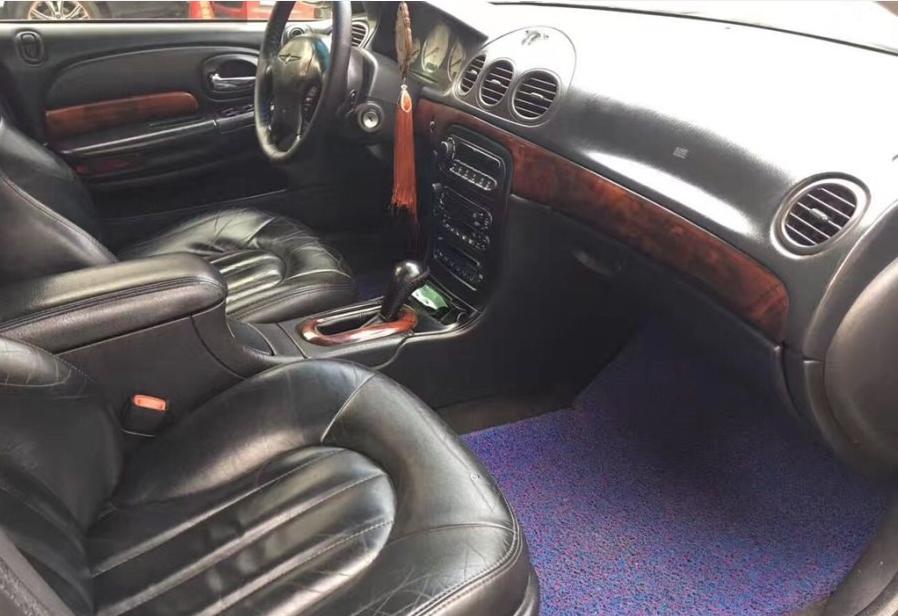 小伙两万元在淘到了一辆跑车，丑到没朋友，油耗和大卡车差不多