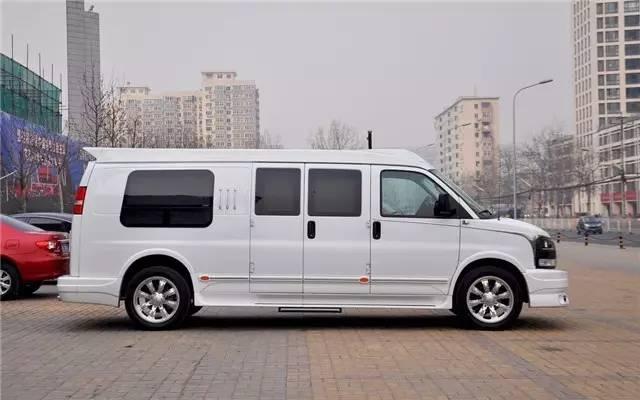 戴墨镜金链子特效bgm,戴墨镜叼雪茄大金链子bgm