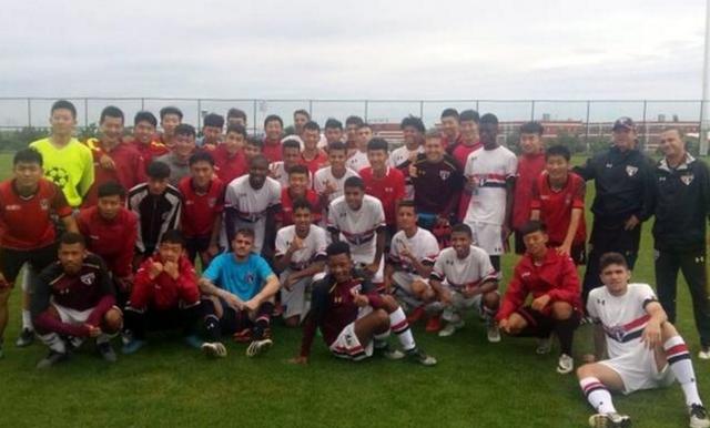 巴西队员被打,巴西被踢7-1球员后续