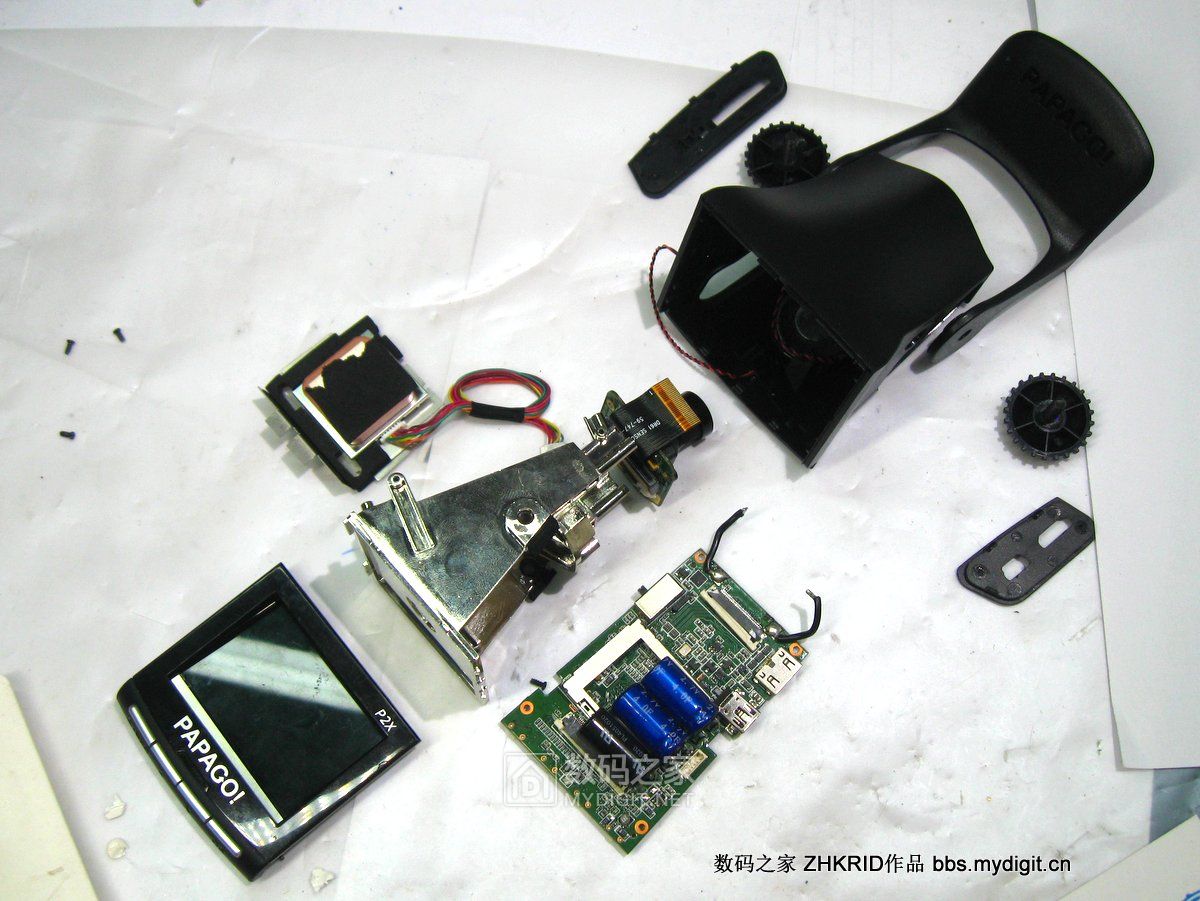 拆解趴趴狗隐藏式行车记录仪,行车记录仪拆解解析