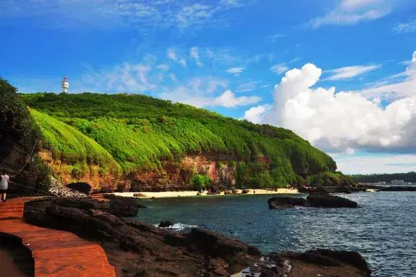 北海涠洲岛给夏天之旅带来了惊喜,国内绝美海岛北海涠洲岛
