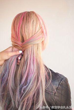 编发教程自己也可以扎鱼尾辫哦,编头发简单又好看鱼尾辫