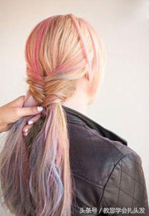 好看的发型扎法女童10-12岁鱼尾辫,从头顶上就开始编鱼尾辫怎么编