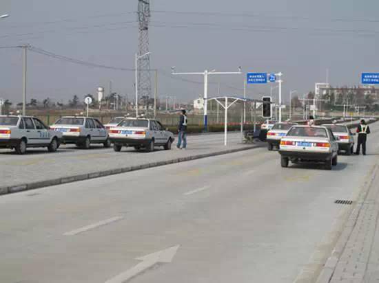 考科目二科目三如何让自己不慌,科目二科目三的技巧