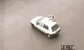 佛前一跪三千年，未见我佛心生怜；莫是尘埃遮佛眼，原是未献香火钱；佛若不贪，为何要世人供奉？