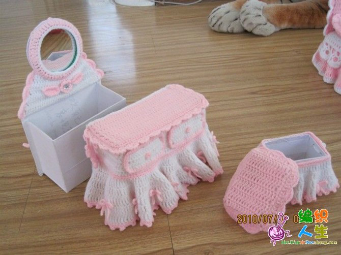 装扮芭比公主家,装扮自己的芭比娃娃