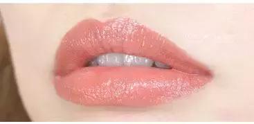 老外亲测100只口红,数万人亲测