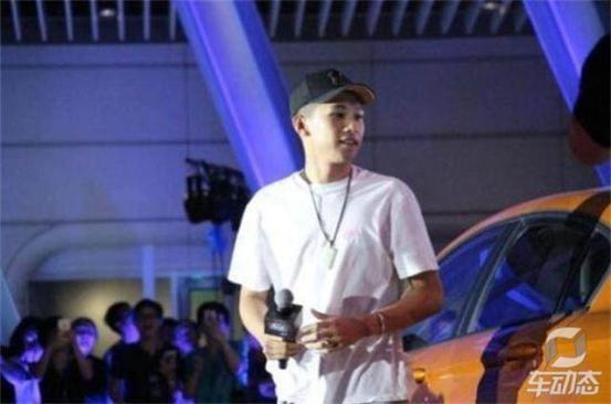 《疯狂的观致》再度请歪歪主播利哥，圈钱还是圈粉？