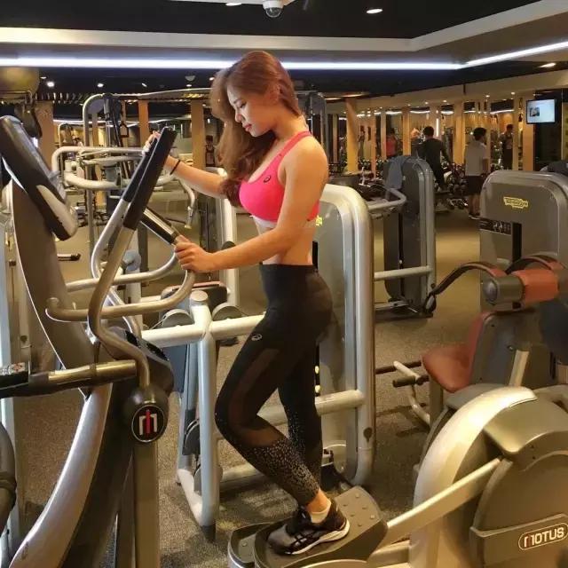 比跑步更有效的健身动作,健身房减脂跑步的正确方法与技巧