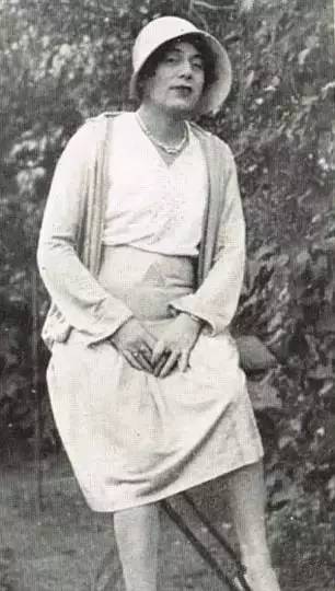 比金星还成功的变性,跨性别变性者