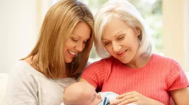 宝宝亲老人不亲爸妈怎么办,怎么才能让孩子不跟奶奶亲