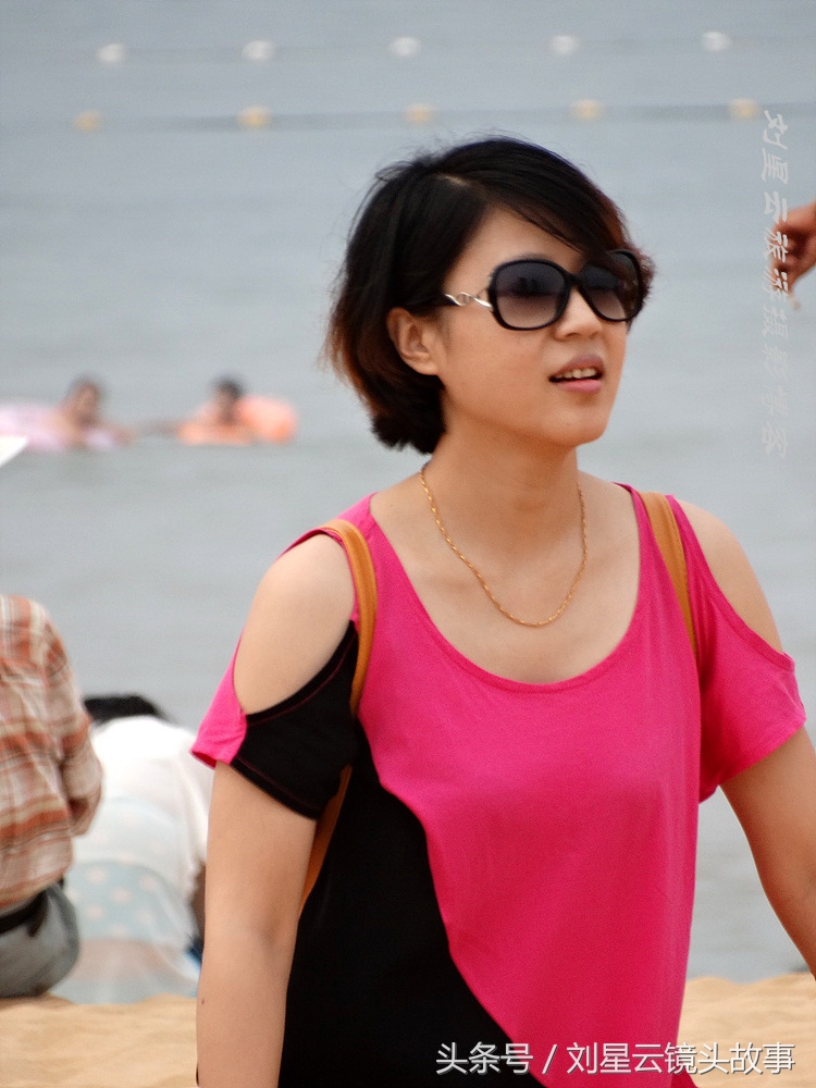 威海旅游女生旅游视频,去威海旅游的女人