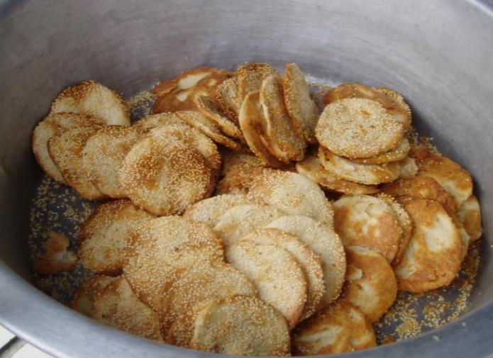 烧饼炉子摆摊专用卖多少钱一个,羊汤店烧饼卖多少一个