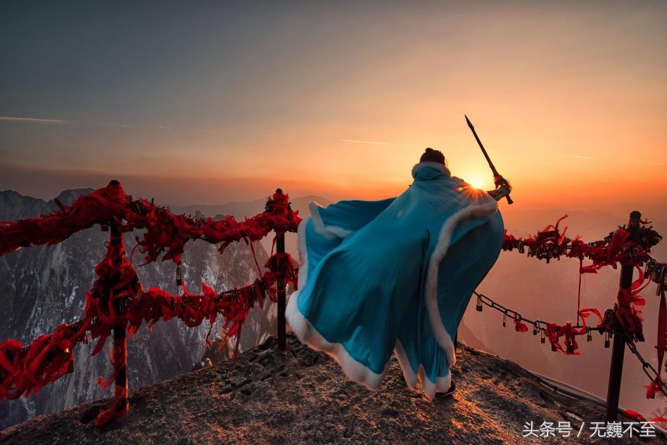 长空栈道走华山,一个人爬华山怎样玩长空栈道