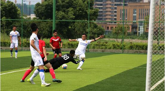 首次高原足球对决赛开战！重庆pk成都，争夺四姑娘的“荣耀王者”！