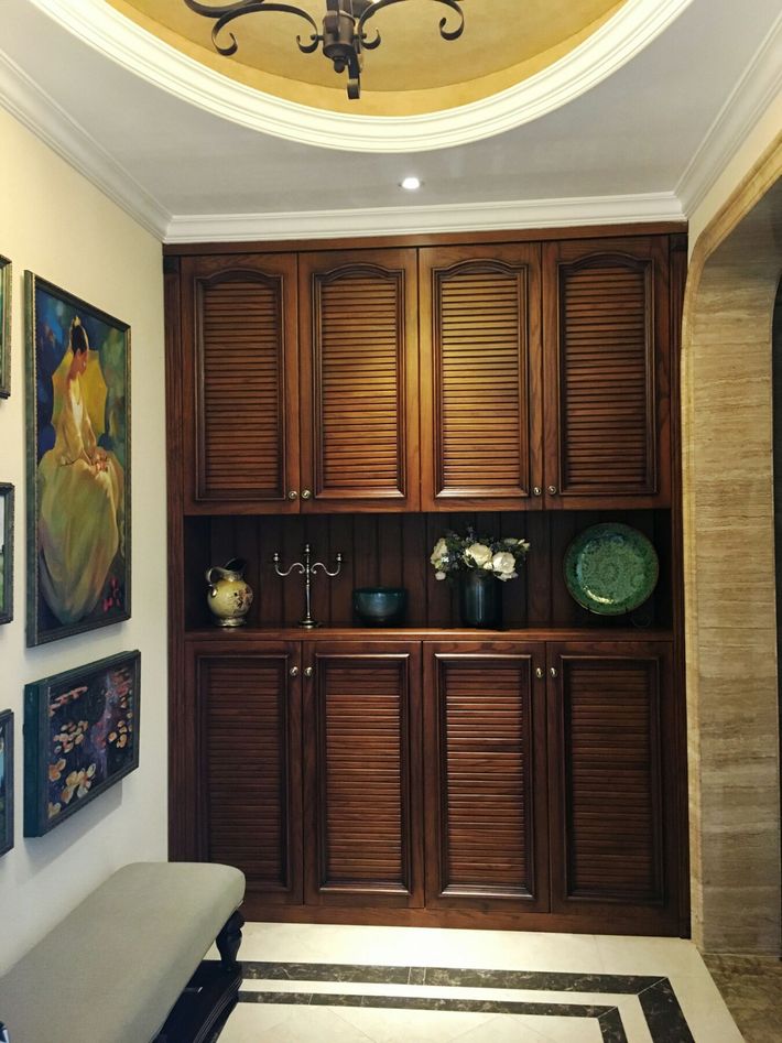 旋转楼梯别墅中空客厅新中式,旋转阳台沙发轻奢