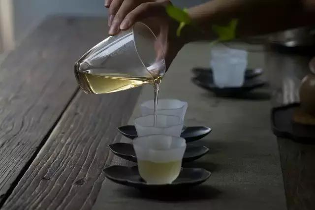 无量山小茶砖,野生大叶普洱茶砖