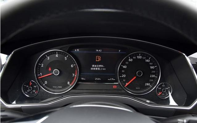 采用A8平台，比A6L还长，月销146台、125台，快停产了