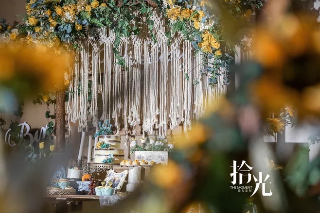 户外婚礼场景布置效果图,红色系婚礼户外布置场景