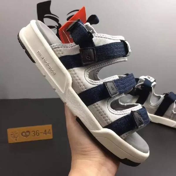 今年流行的凉鞋是哪一些,今年最火的4款凉鞋清爽又时髦