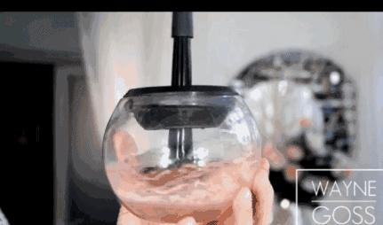 用清洁工具洗化妆刷,比马桶都脏的化妆刷到底怎么洗