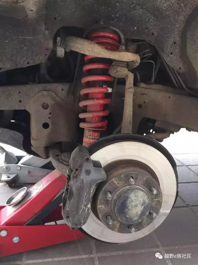 丰田陆霸3400是05年的车,05年路霸3400