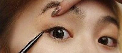 好看眼妆教程日常化妆,眼妆教程日常化妆图片