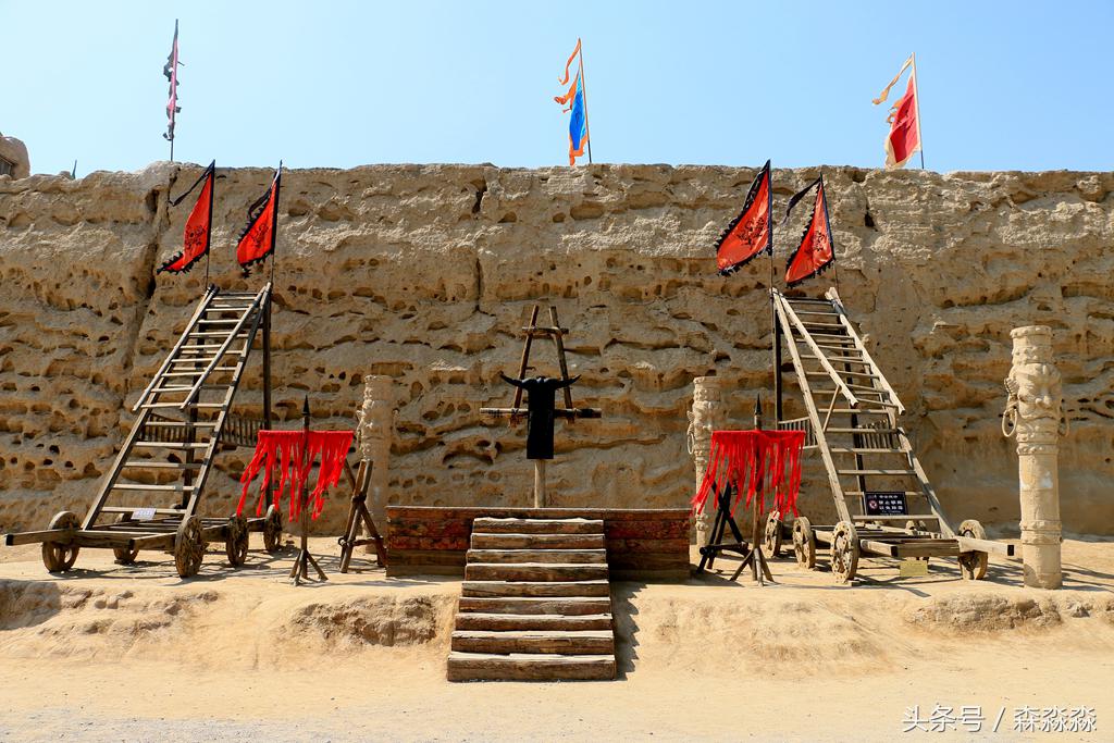 西部影视城荒凉,西部影视城漫天黄沙