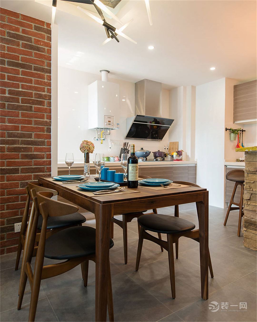 重庆套内86平米小户型装修风格,重庆120平米三室一厅装修轻奢风