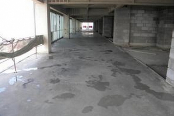 水泥地坪雨天潮湿怎么处理,水泥地面防潮的最佳方法