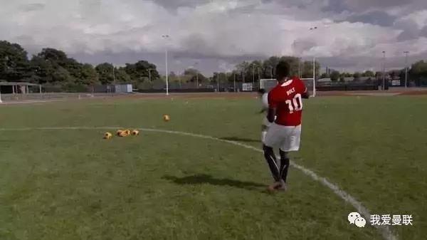 博格巴国家队重拳出击,博格巴签约曼联计划