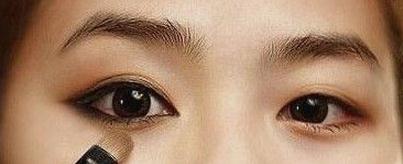 好看眼妆教程日常化妆,眼妆教程日常化妆图片