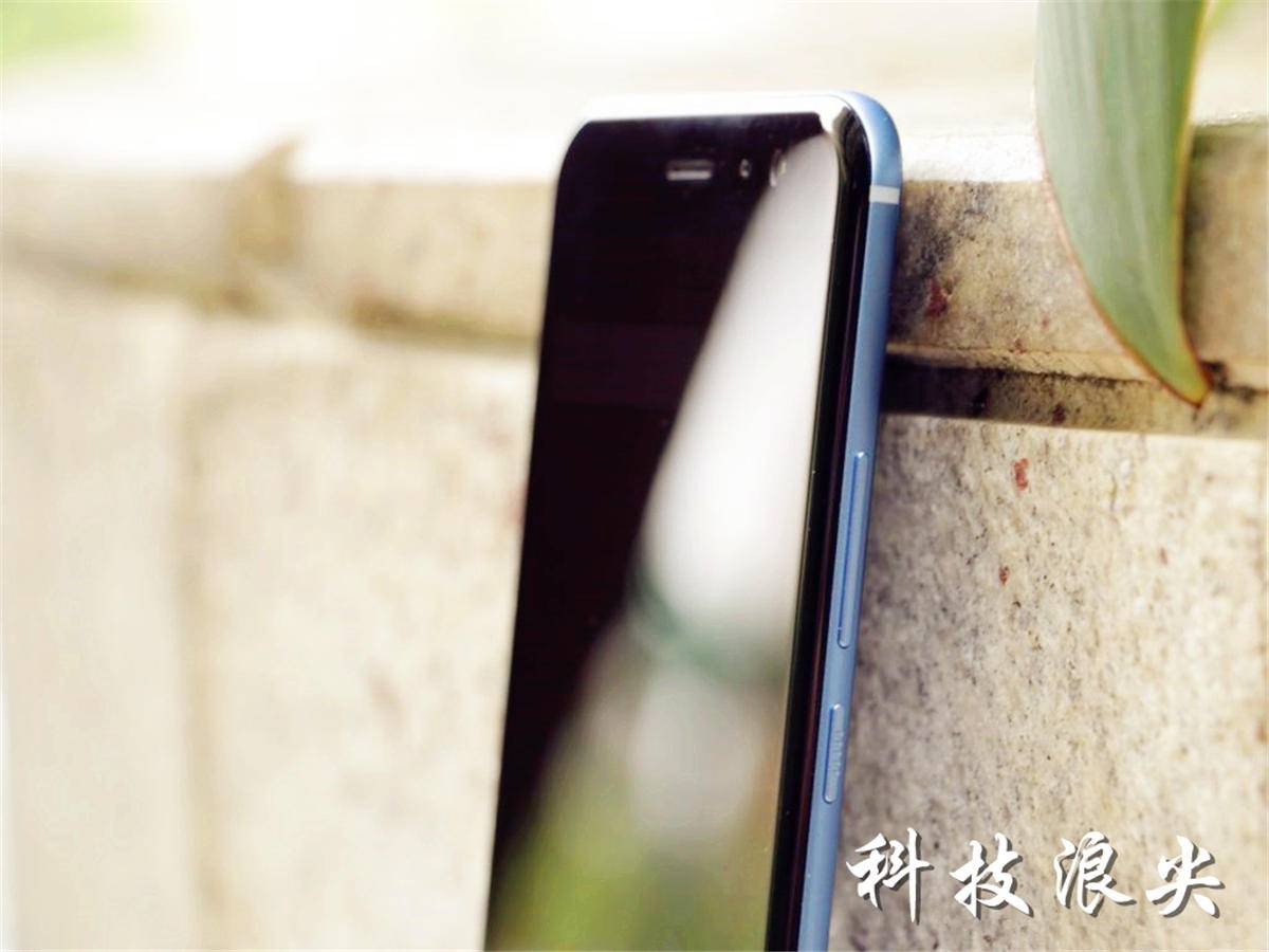 htcu11和htcu11+屏幕对比,htcu11测评