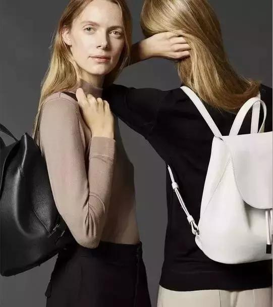 这款唐嫣同款的包包是什么牌子的,唐嫣杨幂同款包