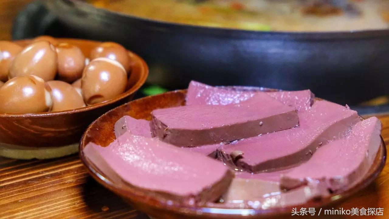 只卖红锅的火锅,只卖红汤的火锅