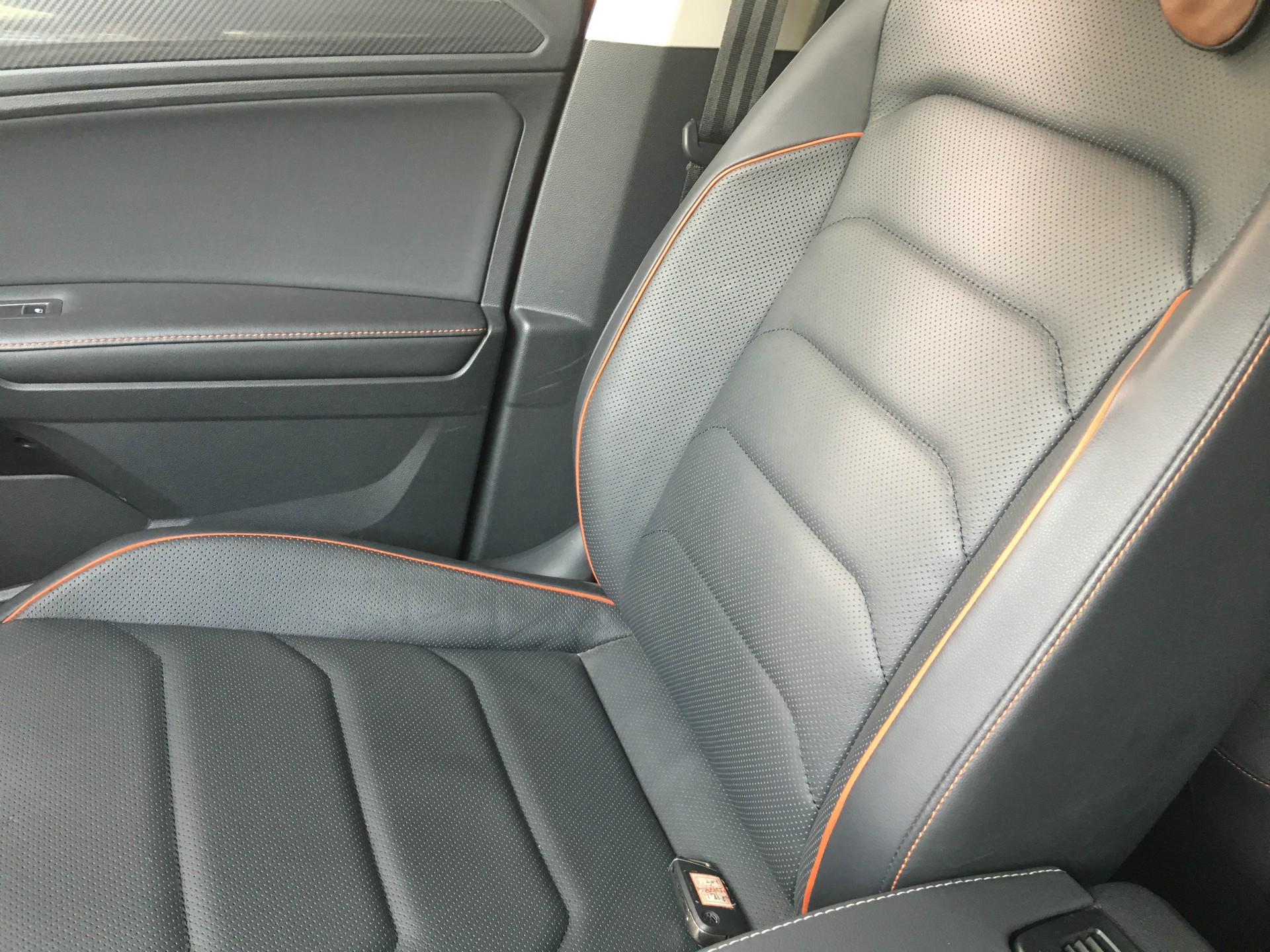 2023款途观lr-line380黑色试驾,2022途观lr-line评测